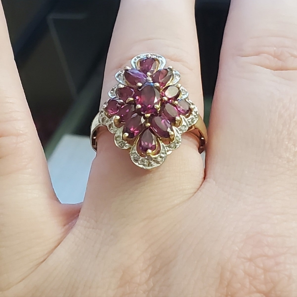 New. 10k rhodolite garnet & diamond ring size 7. Rhodolite garnets are amazing t - Picture 5 of 9